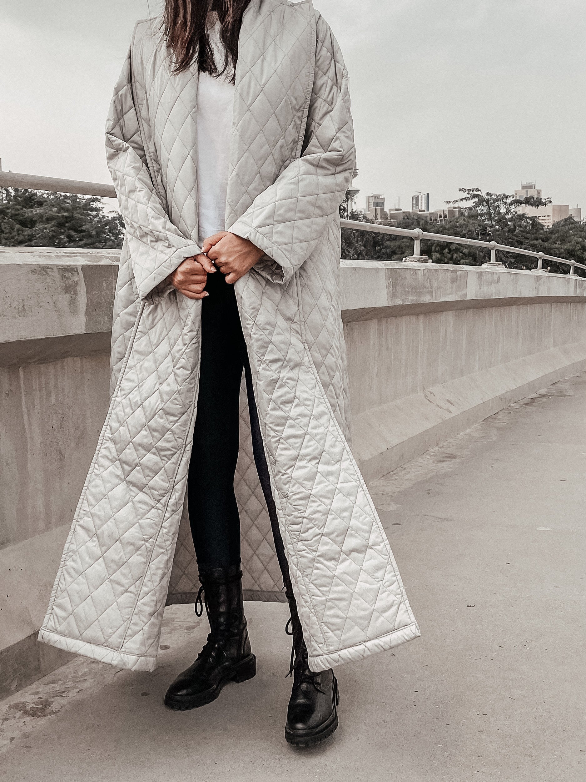 【BAON】24FW★ [BAONHAUS] Ferren collar long quilted coat Quilted Coat Silver – Bazaandme